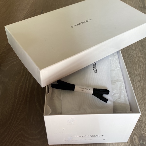 Common Projects Achilles Retro Low Black Leather Sneakers - Picture 2 of 9